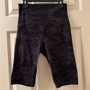 Lululemon Align Super High Rise 10” Short Size 6 Incognito Camo Multi Grey